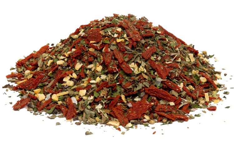 Przyprawa do sałatek to wyjątkowa kompozycja, stworzona w celu podkreślenia świeżości i aromatu sałat oraz surówek. Składniki tej mieszanki zostały starannie dobrane, aby doskonale współgrały ze sobą, tworząc zrównoważoną i smakowitą przyprawę.