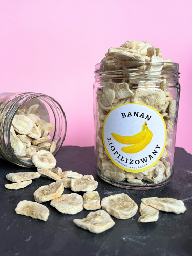 banan liofilizowany w słoiku.png